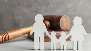 Proiect de lege: Neplata pensiei alimentare ar putea fi considerata violenta domestica si sanctionata penal